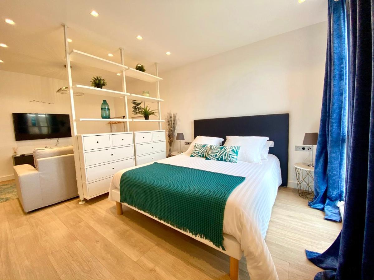Magnifique Studio A Deux Pas Du Port De Сен Тропе Екстериор снимка