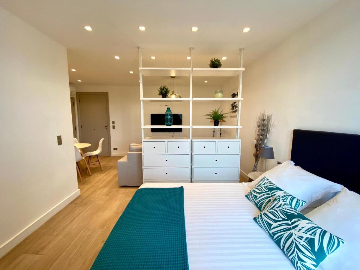 Magnifique Studio A Deux Pas Du Port De Сен Тропе Екстериор снимка